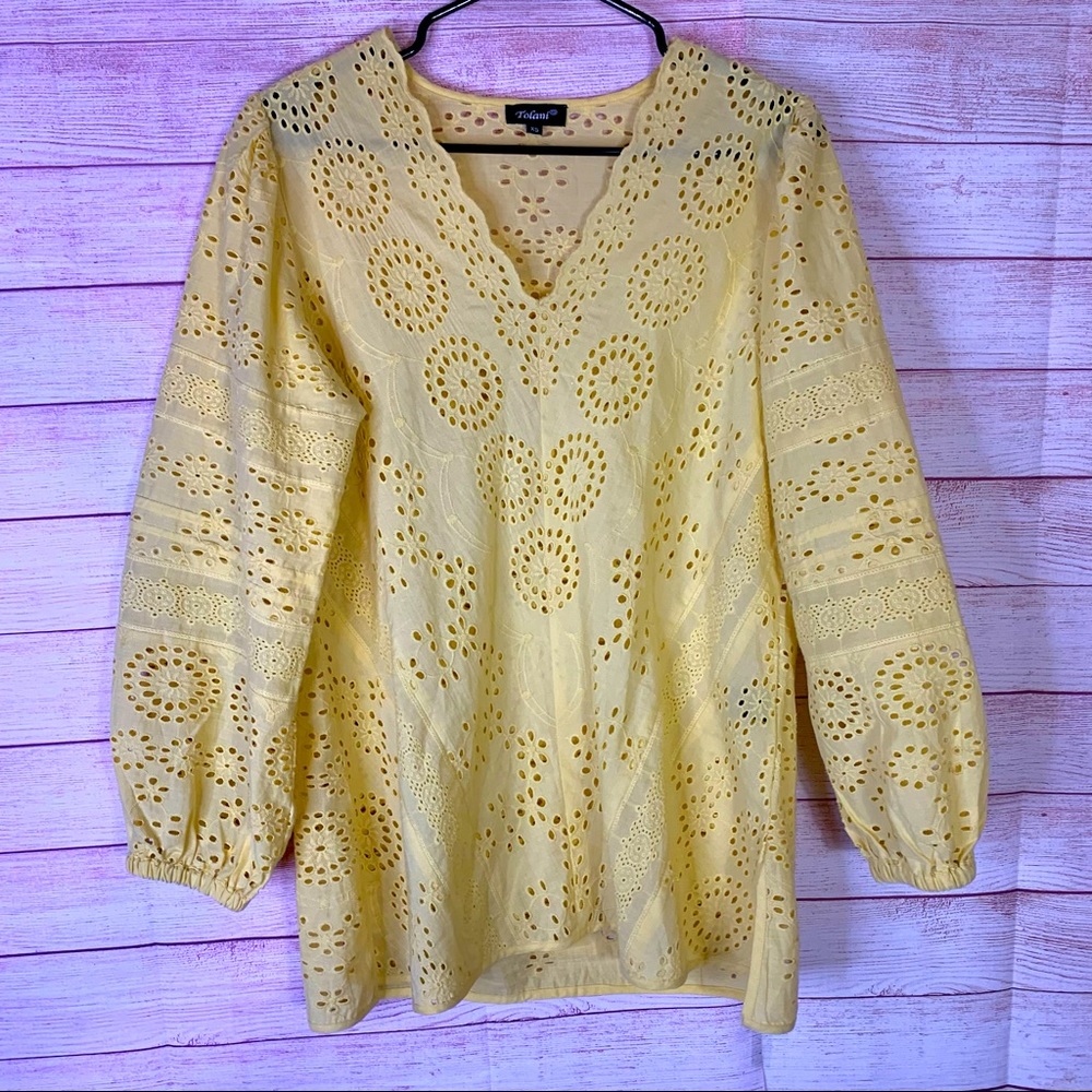 Tolani  Yellow Eyelet Top‎ with Embroidery Blouse XS